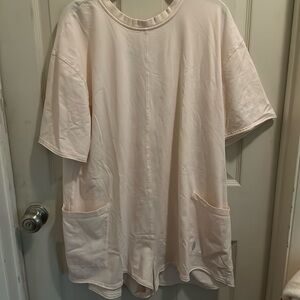 FREE PEOPLE SIZE L TEE ROMPER